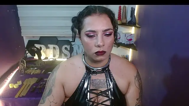 Snapshot of Alexa_Slavehot777 chatting on 11/14/25, 12:31 Alexa Slavehot777 online show from 11/14/25, 12:31