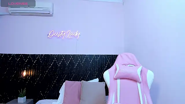 chanel brunette online show from 03/21/25, 05:45