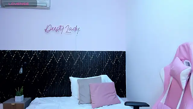 chanel brunette online show from 03/21/25, 11:56