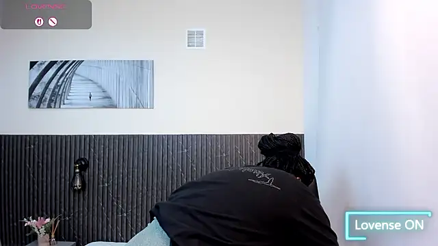 chanel brunette online show from 01/13/26, 06:46