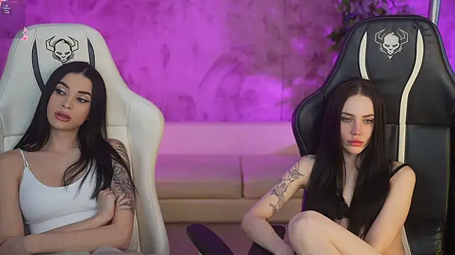 Tina Breeze online show from 02/19/25, 02:34