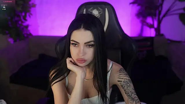 Tina Breeze online show from 03/09/26, 08:18