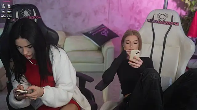 Tina Breeze online show from 04/23/26, 08:24