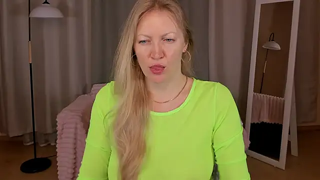 sugamomy online show from 12/17/25, 01:00