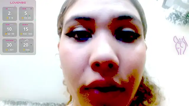 Eva Hoot online show from 12/22/25, 04:04