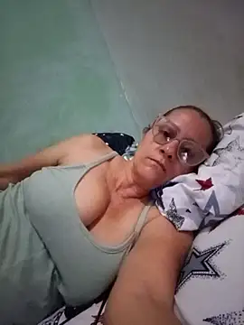 Snapshot of deisy_summers47x chatting on 10/28/25, 11:40 deisy summers47x online show from 10/28/25, 11:40
