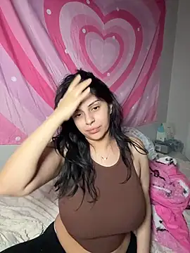 ThickerThanYoBitch online show from 04/25/26, 09:01