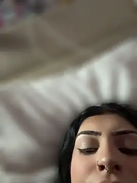 ThickerThanYoBitch online show from 04/26/26, 10:24