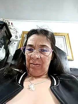 Snapshot of biancchi chatting on 05/30/26, 03:31 biancchi online show from 05/30/26, 03:31