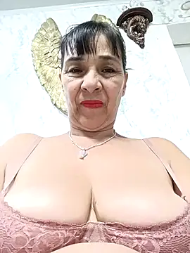 Snapshot of biancchi chatting on 07/06/26, 07:05 biancchi online show from 07/06/26, 07:05