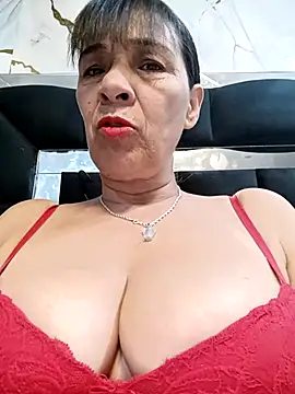 Snapshot of biancchi chatting on 07/28/26, 12:59 biancchi online show from 07/28/26, 12:59