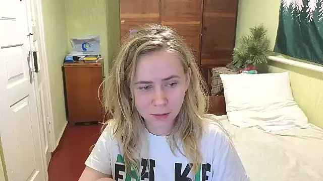 Riley Roo online show from 01/14/25, 05:12