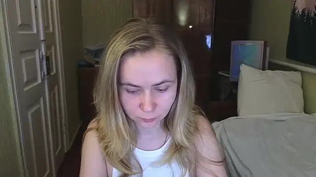 Riley Roo online show from 02/04/25, 05:45