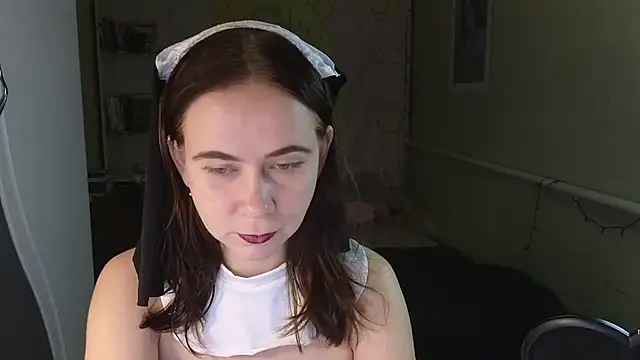 Riley Roo online show from 10/31/25, 05:03