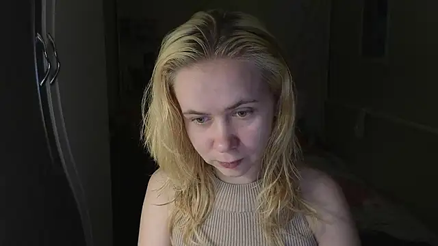 Riley Roo online show from 02/15/26, 04:36