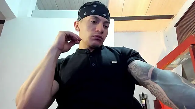 aquiles 51 online show from 10/06/25, 09:01