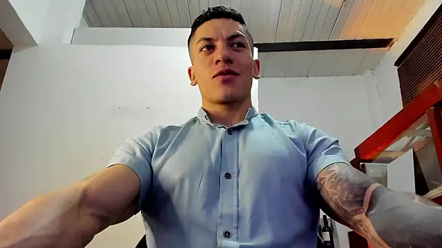 aquiles 51 online show from 10/31/25, 07:04