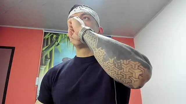 aquiles 51 online show from 12/16/25, 11:48