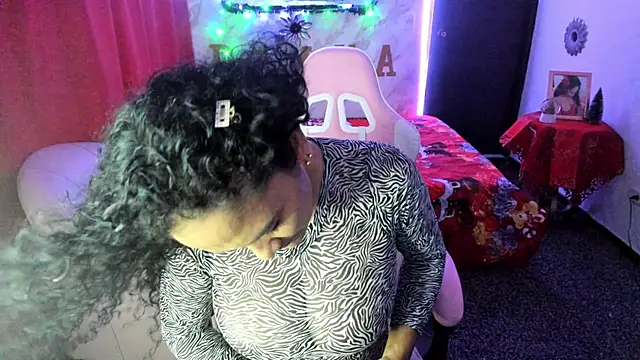 rayza mature 154 online show from 12/19/24, 10:53