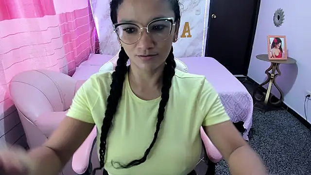 rayza mature 154 online show from 01/03/25, 09:36