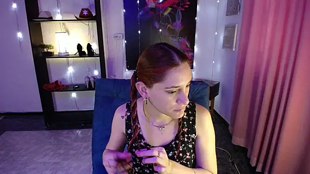 Snapshot of IsaBaileys_ chatting on 02/07/25, 07:27 IsaBaileys  online show from 02/07/25, 07:27