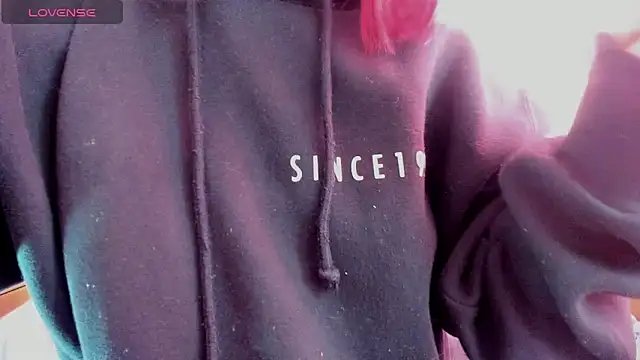 saralolo420 online show from 03/05/26, 02:57