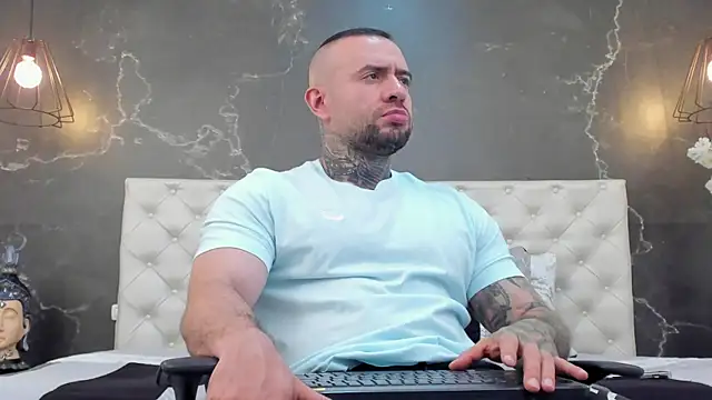 Snapshot of BruceDallas chatting on 03/20/25, 03:13 BruceDallas online show from 03/20/25, 03:13