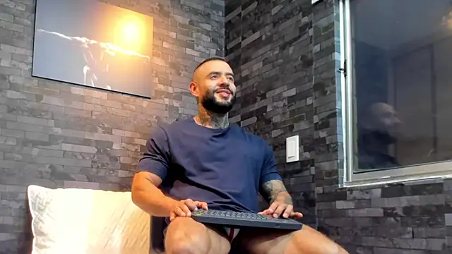 BruceDallas online show from 10/29/25, 11:06