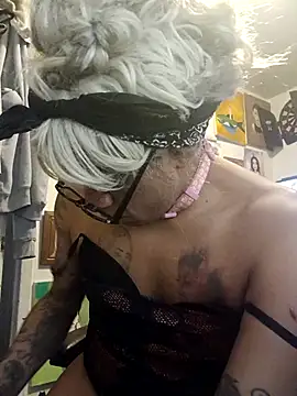 Snapshot of Mune_Raez_6 chatting on 09/28/25, 07:03 Mune Raez 6 online show from 09/28/25, 07:03