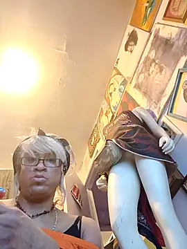 Snapshot of Mune_Raez_6 chatting on 10/31/25, 03:07 Mune Raez 6 online show from 10/31/25, 03:07