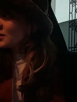 emily amaya online show from 12/21/24, 03:47