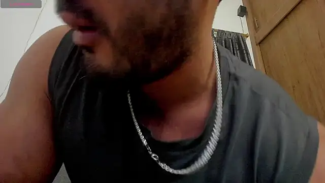Snapshot of curt_xxx chatting on 03/23/25, 04:49 curt xxx online show from 03/23/25, 04:49