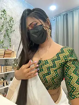 Snapshot of Monalisadon018 chatting on 12/20/24, 07:12 Monalisadon018 online show from 12/20/24, 07:12