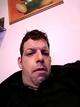 Snapshot of Knuffelstaaf123 chatting on 01/10/25, 11:18 Knuffelstaaf123 online show from 01/10/25, 11:18