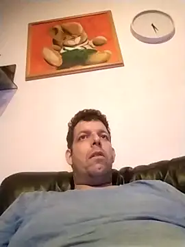 Snapshot of Knuffelstaaf123 chatting on 01/26/25, 11:39 Knuffelstaaf123 online show from 01/26/25, 11:39
