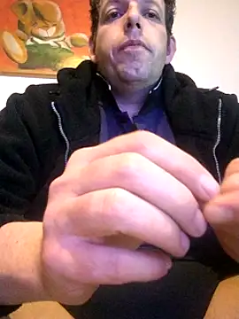 Snapshot of Knuffelstaaf123 chatting on 02/28/25, 03:59 Knuffelstaaf123 online show from 02/28/25, 03:59