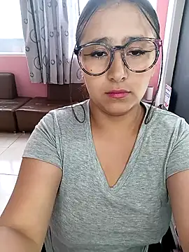 Cute Penelope online show from 02/04/25, 12:11