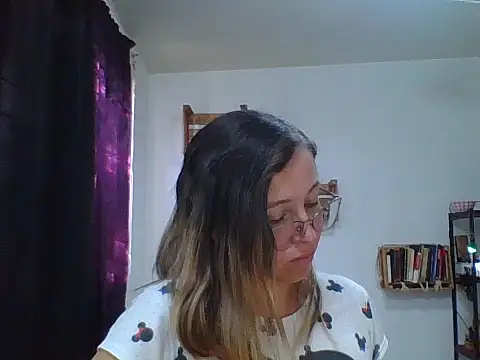 charlott ponce online show from 11/04/25, 10:09