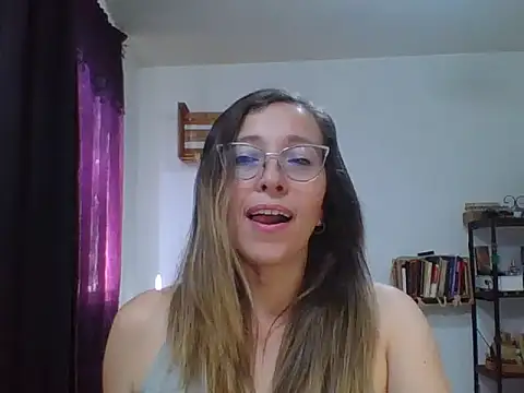 charlott ponce online show from 11/16/25, 06:02