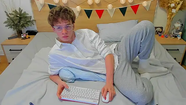 Fandi 777 online show from 01/24/25, 07:51