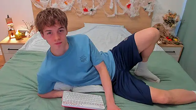 Fandi 777 online show from 11/08/25, 11:21