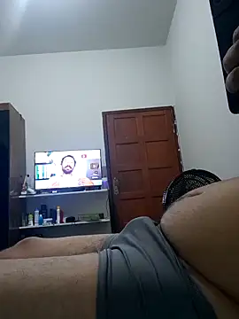 Snapshot of Nh2424 chatting on 05/07/26, 01:11 Nh2424 online show from 05/07/26, 01:11