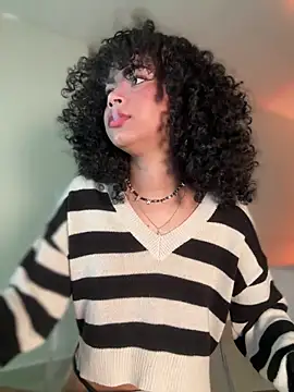 Lianh Benett online show from 01/22/25, 07:35