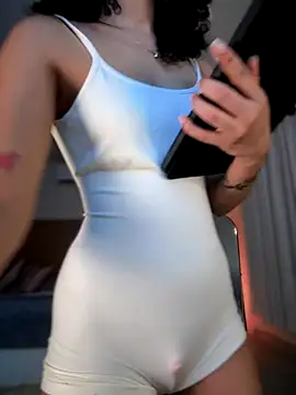 Lianh Benett online show from 09/09/25, 06:24