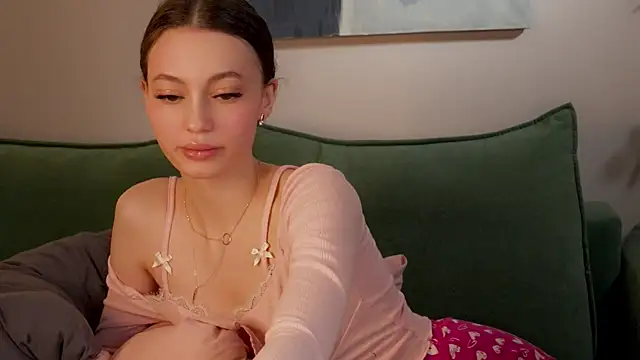 Snapshot of FirstOfFallen chatting on 12/15/24, 03:42 FirstOfFallen online show from 12/15/24, 03:42