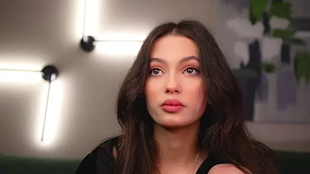 Snapshot of FirstOfFallen chatting on 02/10/25, 04:04 FirstOfFallen online show from 02/10/25, 04:04