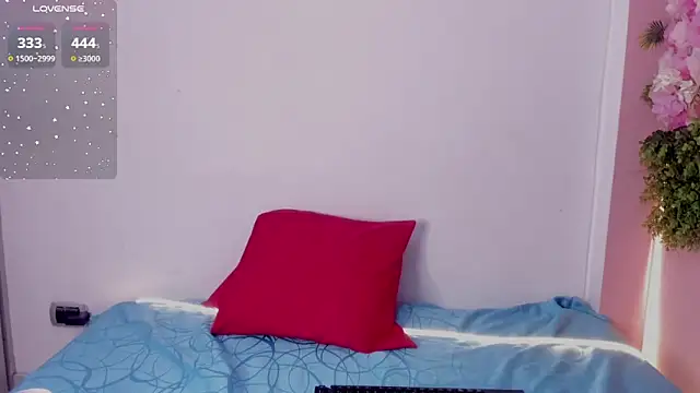 Mikasa Horny online show from 04/21/26, 01:39