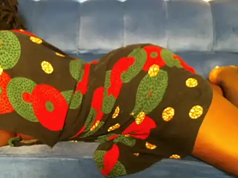 Snapshot of Sweetie_pussy chatting on 02/27/25, 12:23 Sweetie pussy online show from 02/27/25, 12:23