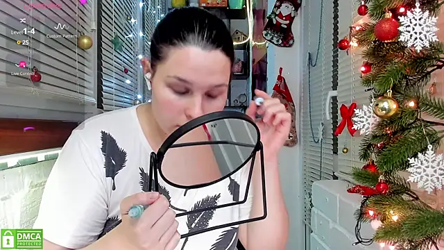 Candys booty online show from 12/29/24, 12:30