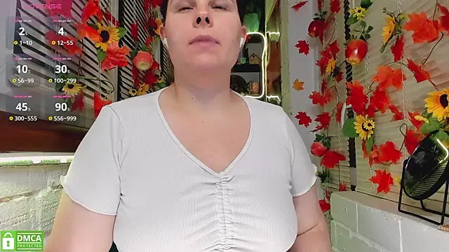 Candys booty online show from 10/12/25, 09:36